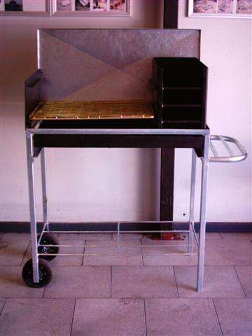 Portable Braai with Coalmaker, Grid & Lid - FF596