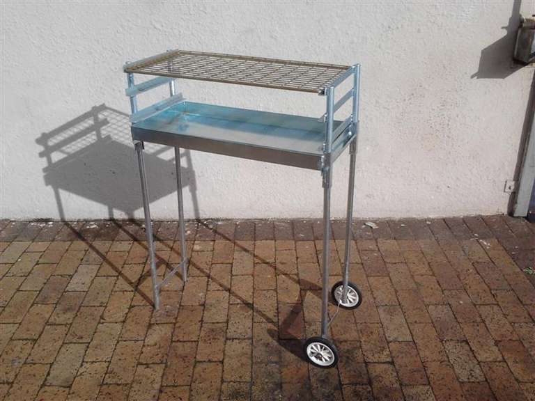 Fold Up Braai with Grid (1.6mm) - 700 x 350 x 850 high - FF553